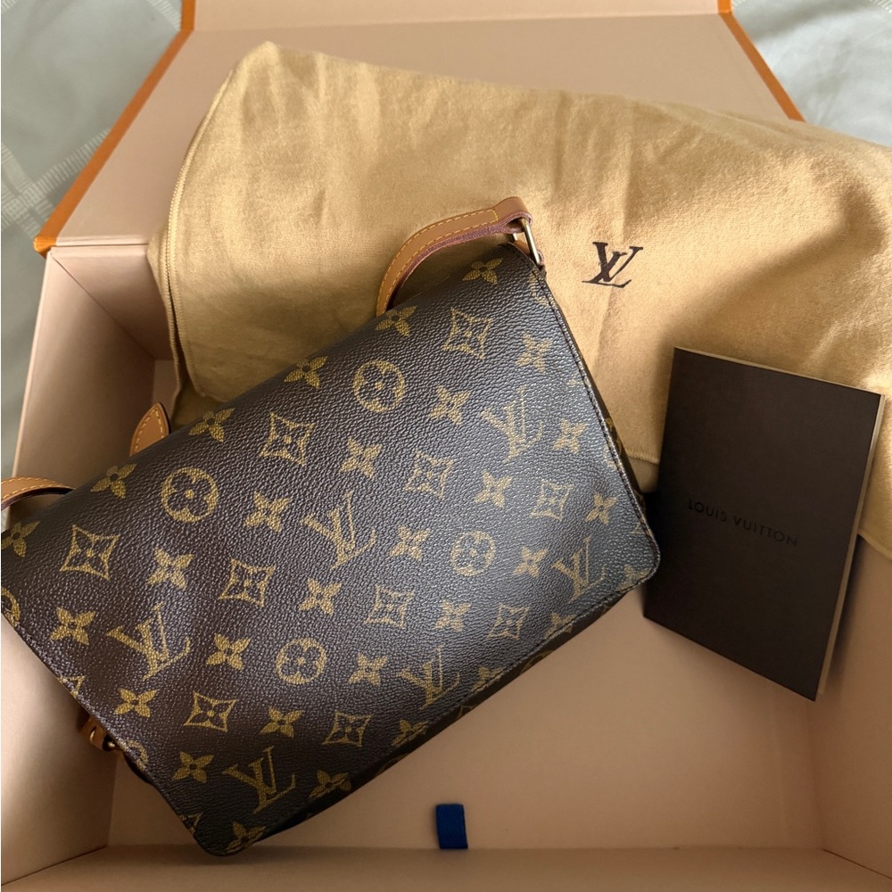 Louis Vuitton Elegant Musette Tango Shoulder Bag